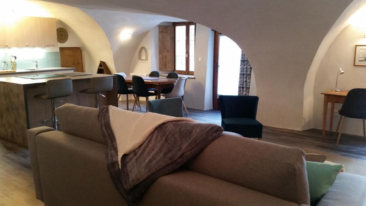 Maison A Tour Briancon Szoba fotó