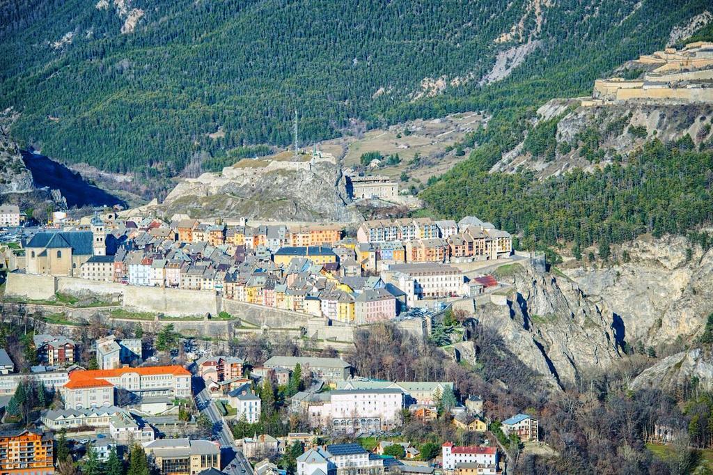 Maison A Tour Briancon Kültér fotó