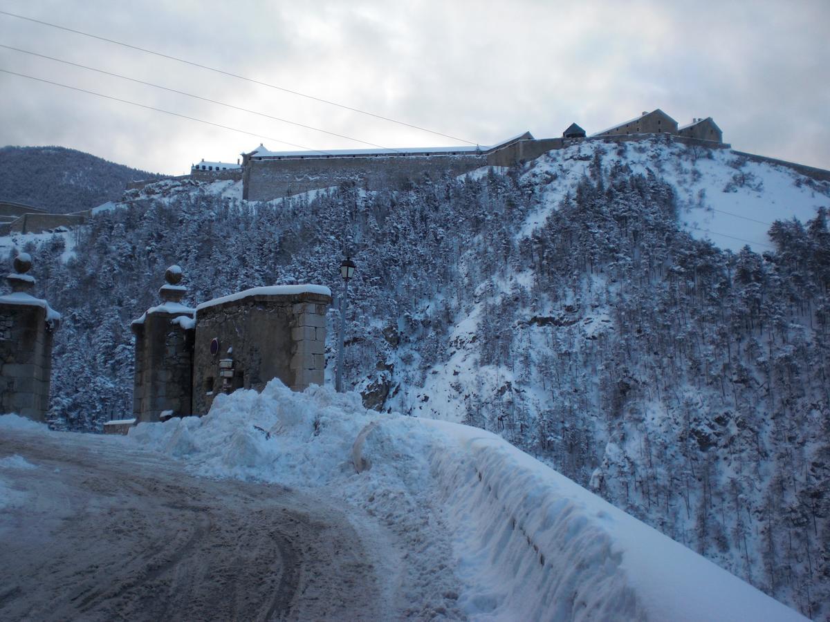 Maison A Tour Briancon Kültér fotó