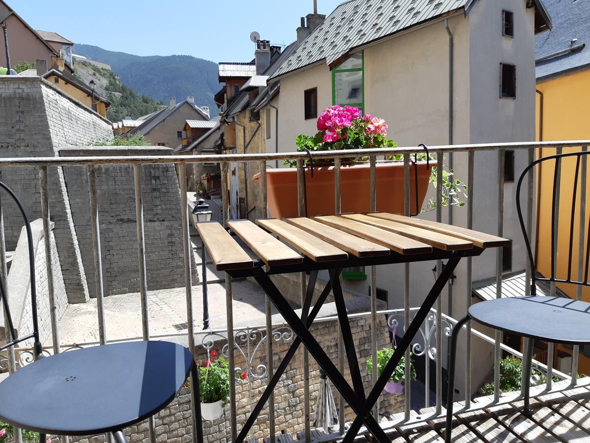 Maison A Tour Briancon Kültér fotó